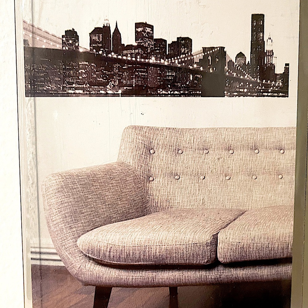 City line wall decal